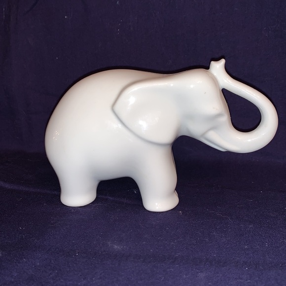 Elephant - Picture 3 of 4